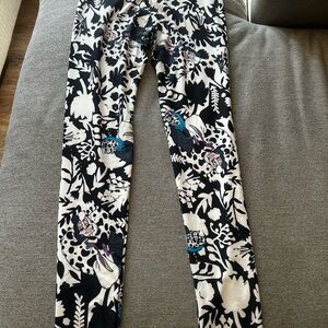 Lularoe Disney Cruella Dalmatian Black and White  Leggings. One size